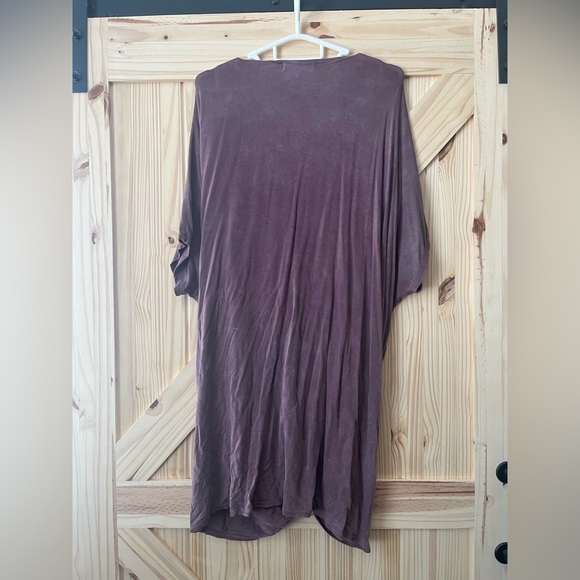 Unique Workhall top - Picture 2 of 3